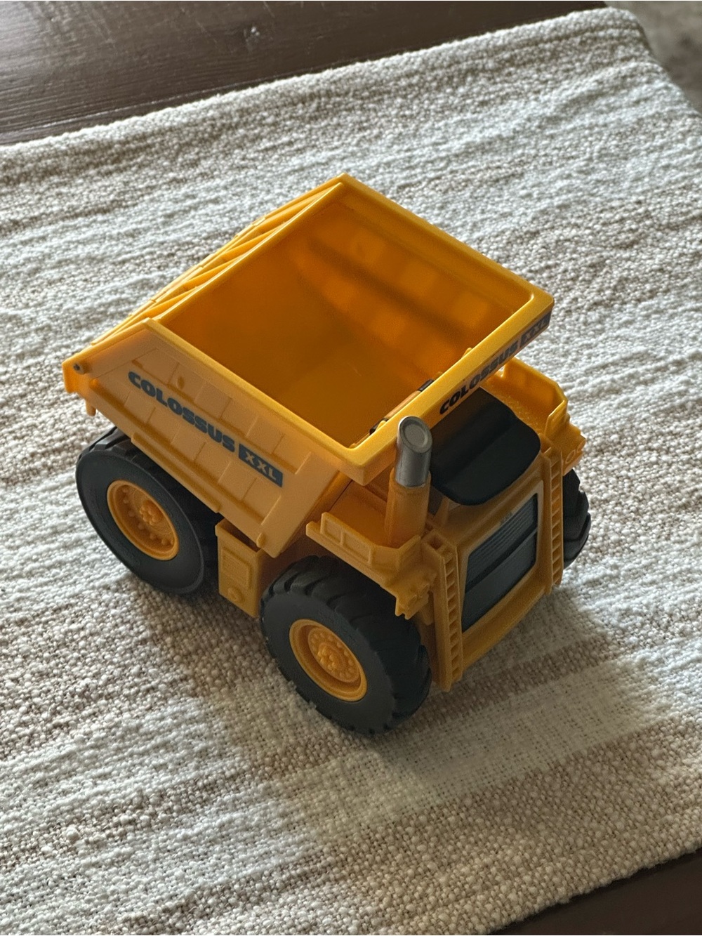 Disney Pixar Cars Micro Drifters Colossus XXL Car-Chomping Dump Truck 2012 Rare